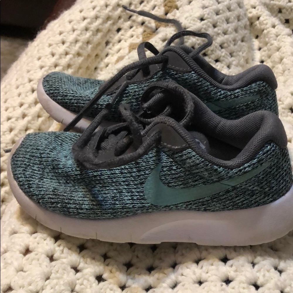 Girls nike sneakers 11c